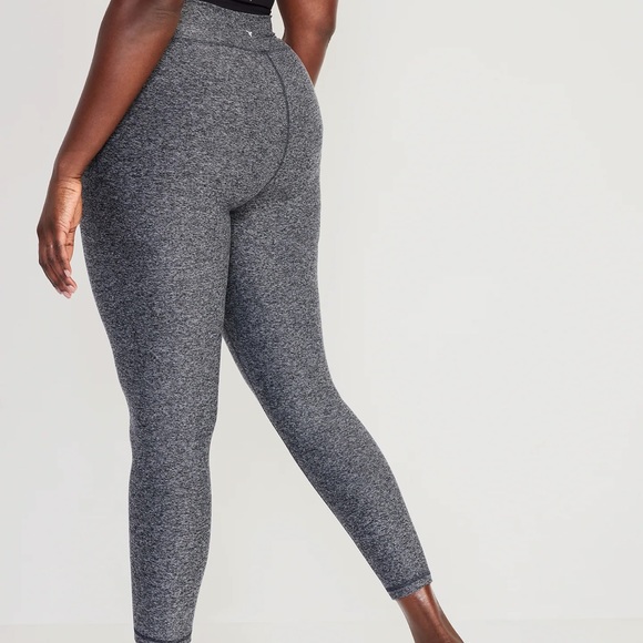 NWT OLD NAVY Extra High-Waisted Cloud+ 7/8 Legging: Dark Heathered Gray MEDUIM - Picture 6 of 7